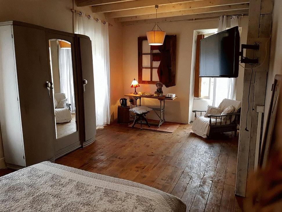Chambres D'Hotes Chez Valerie Arette Room photo